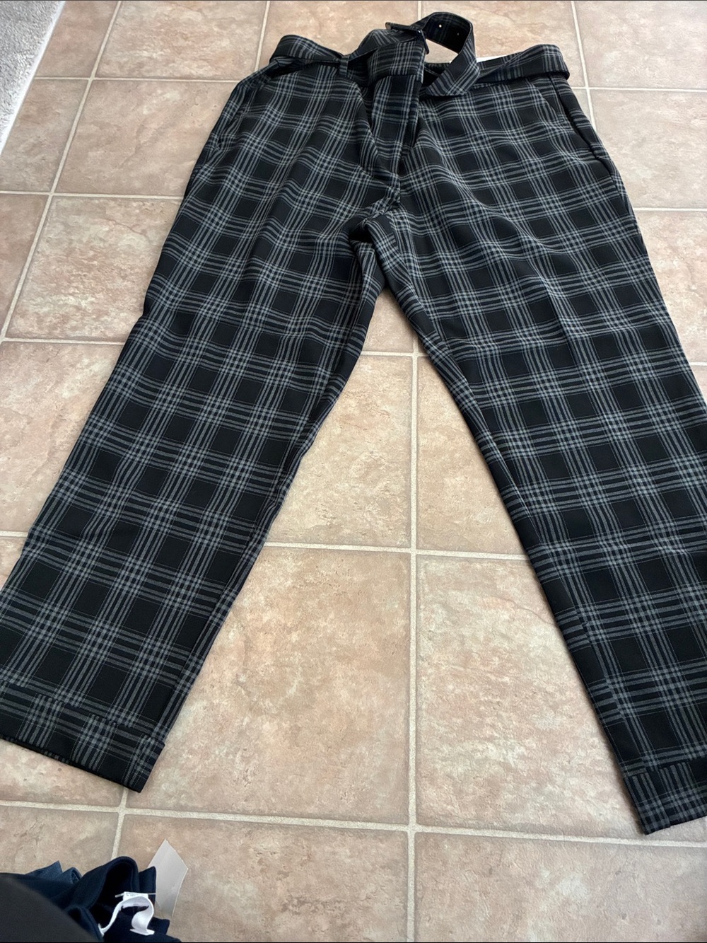 LOFT Black & Gray Plaid Women's Tapered Pants Devin slim